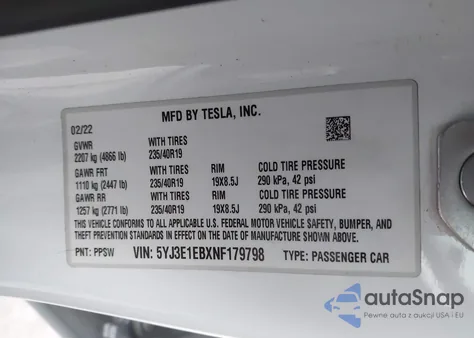 2022 Tesla Model 3 Long Range Dual Motor All-Wheel Drive z USA, uszkodzony, nr VIN 5YJ3E1EBXNF179798